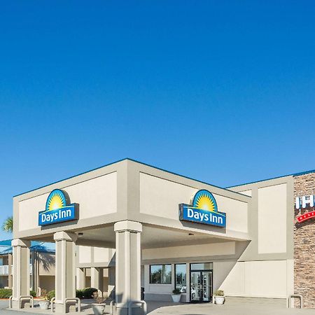 Days Inn By Wyndham Adel I-75 Exteriör bild