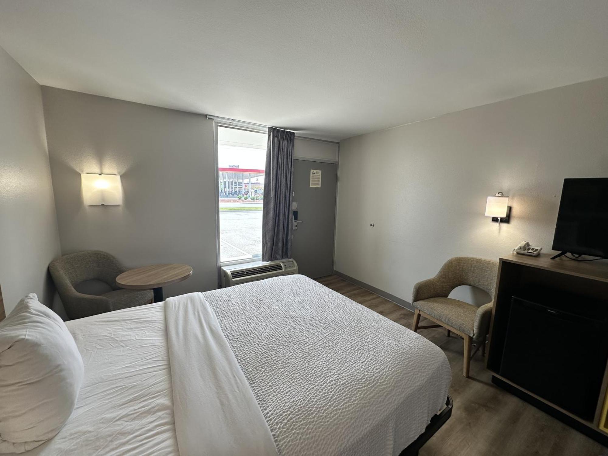 Days Inn By Wyndham Adel I-75 Exteriör bild
